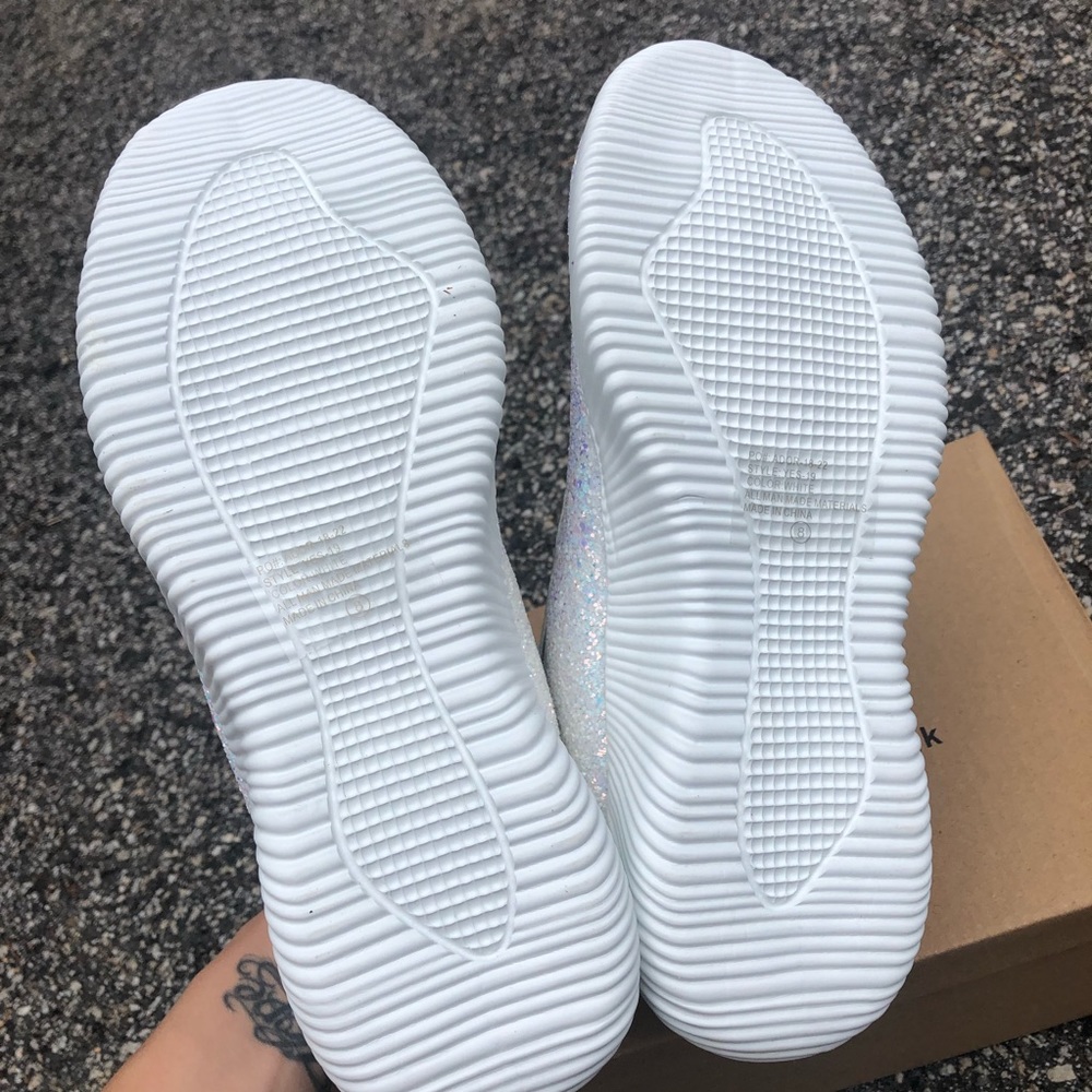 NWT Iridescent Unicorn Glitter Sneakers - Picture 5 of 6